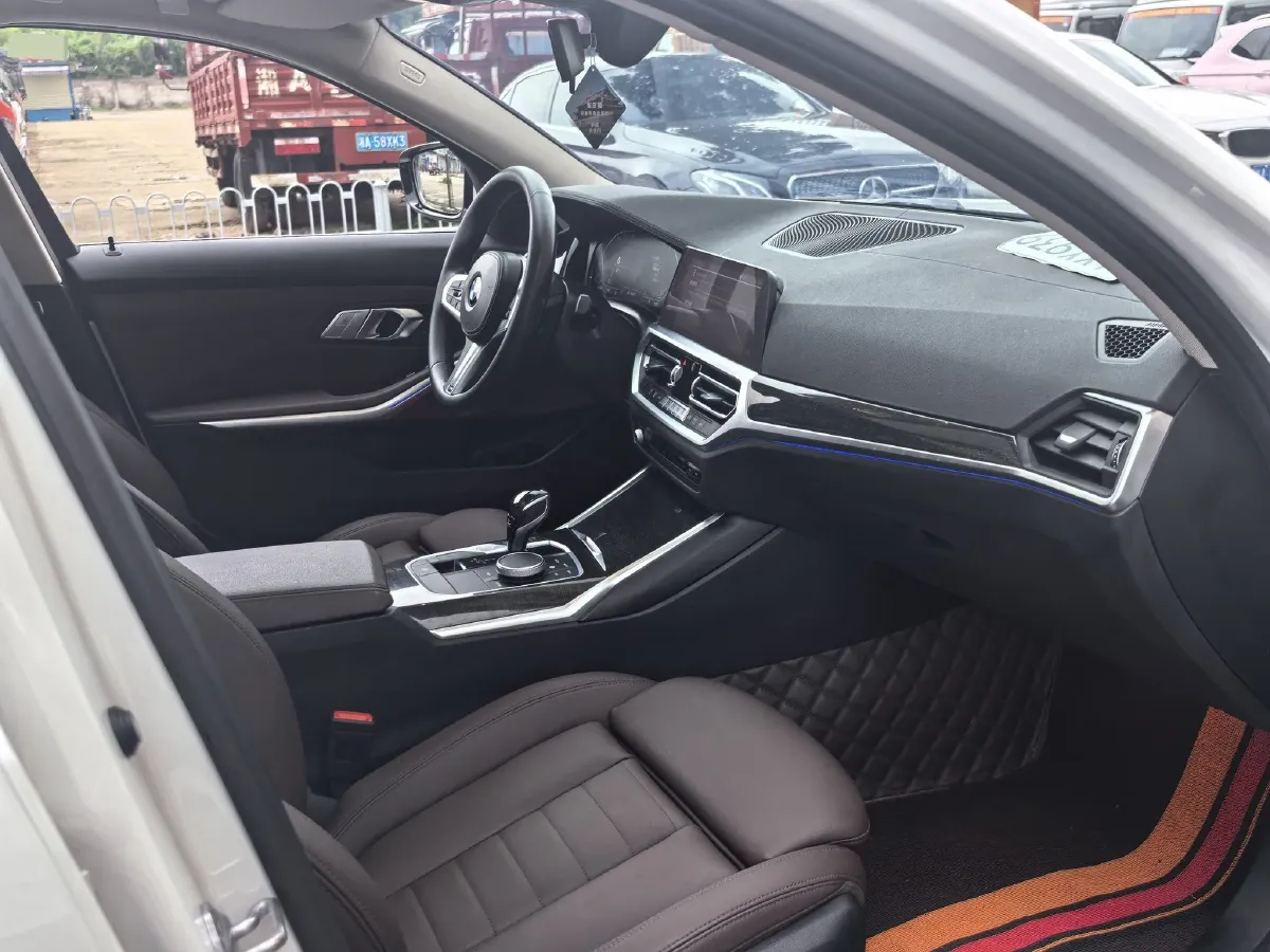2020 BMW 3 Series 2.0T 184HP L4 8AT,autocango,china used car exporter,china ev exporter,chinese used car exporter,chinese used ev exporter