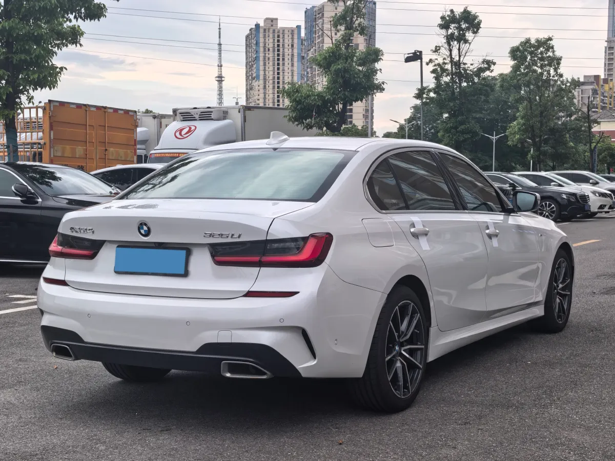 2020 BMW 3 Series 2.0T 184HP L4 8AT,autocango,china used car exporter,china ev exporter,chinese used car exporter,chinese used ev exporter