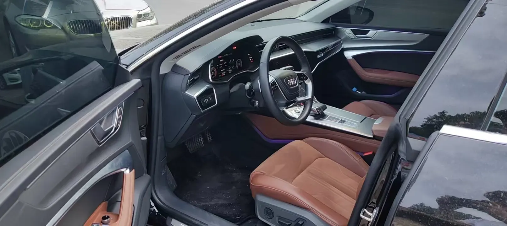 2024 Audi A7L 2.0T 245HP L4 7DCT,autocango,china used car exporter,china ev exporter,chinese used car exporter,chinese used ev exporter