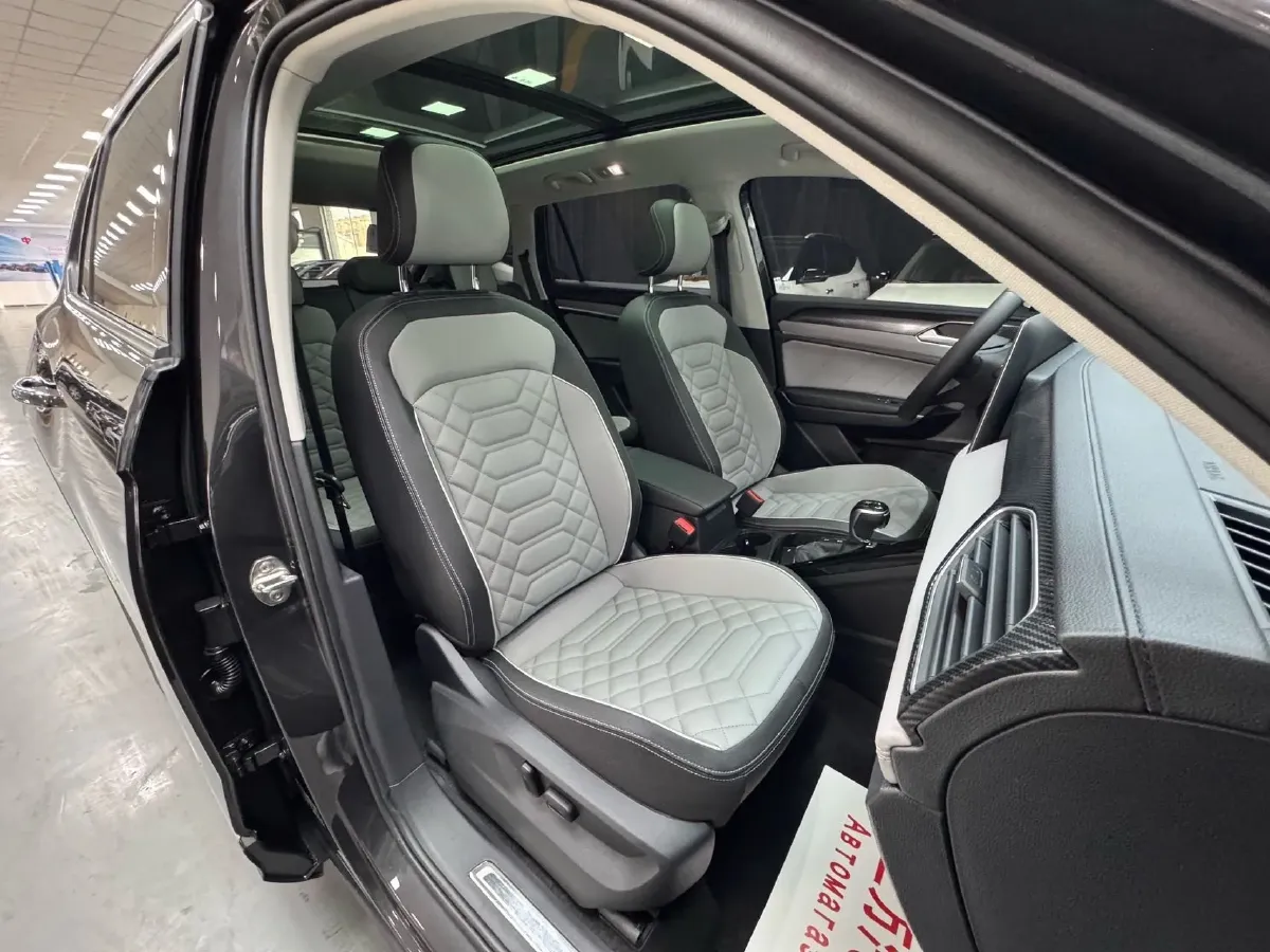 2023 Volkswagen Tayron 1.4T 150HP L4 7DCT,autocango,china used car exporter,china ev exporter,chinese used car exporter,chinese used ev exporter