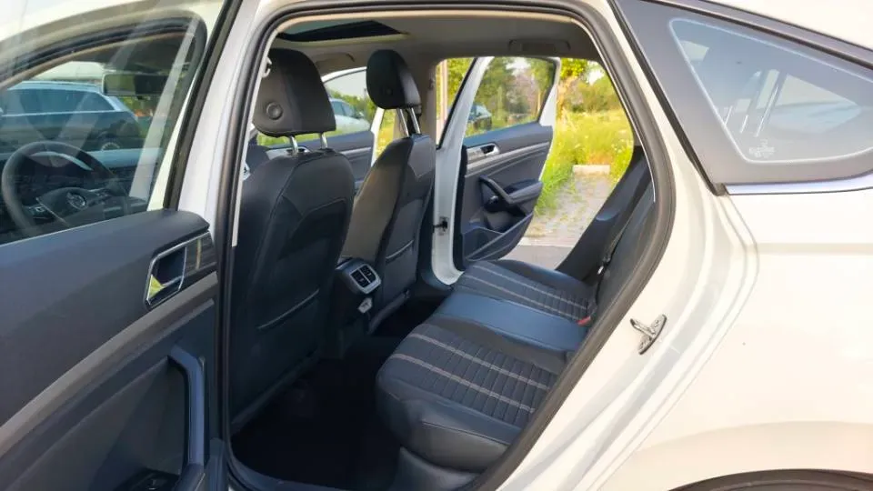 2018 Skoda Karoq 1.4T 150HP L4 7DCT,autocango,china used car exporter,china ev exporter,chinese used car exporter,chinese used ev exporter