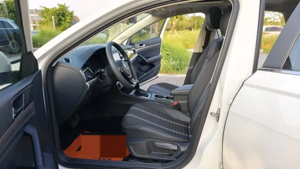 2018 Skoda Karoq 1.4T 150HP L4 7DCT,autocango,china used car exporter,china ev exporter,chinese used car exporter,chinese used ev exporter