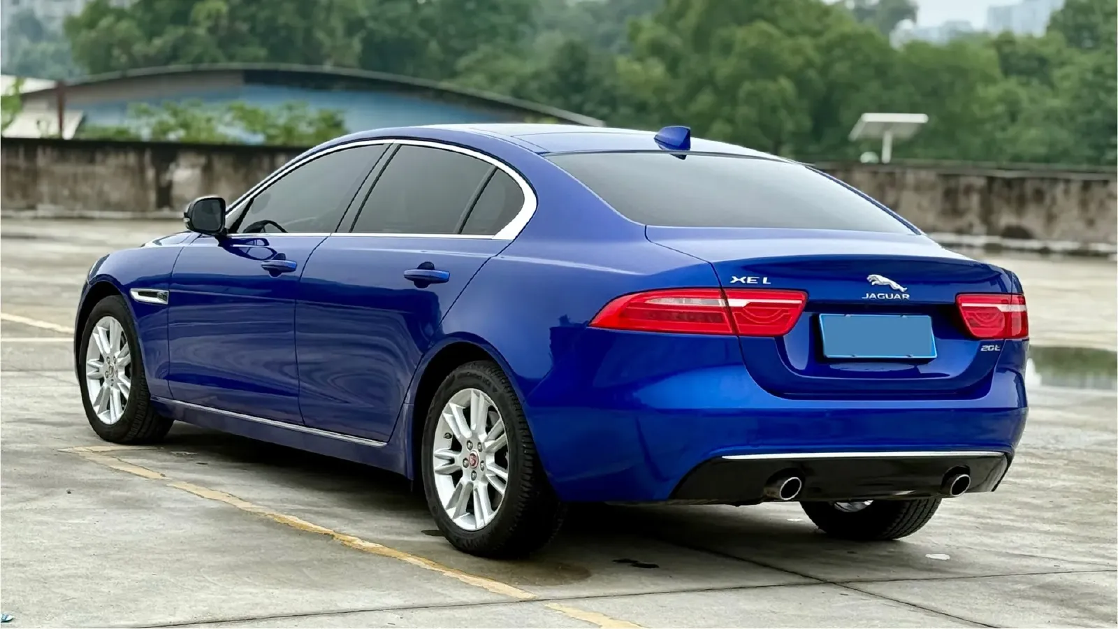 2019 Jeep Cherokee 2.0T 265HP L4 9AT,autocango,china used car exporter,china ev exporter,chinese used car exporter,chinese used ev exporter