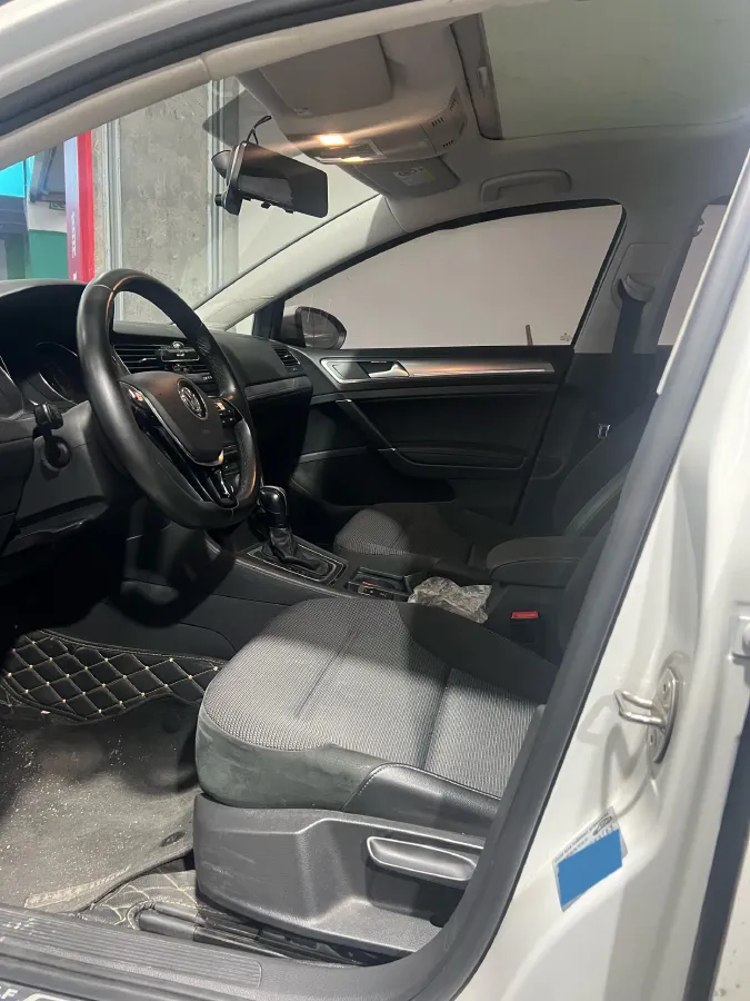 2018 Volkswagen Golf 1.6L 110HP L4 6AT,autocango,china used car exporter,china ev exporter,chinese used car exporter,chinese used ev exporter