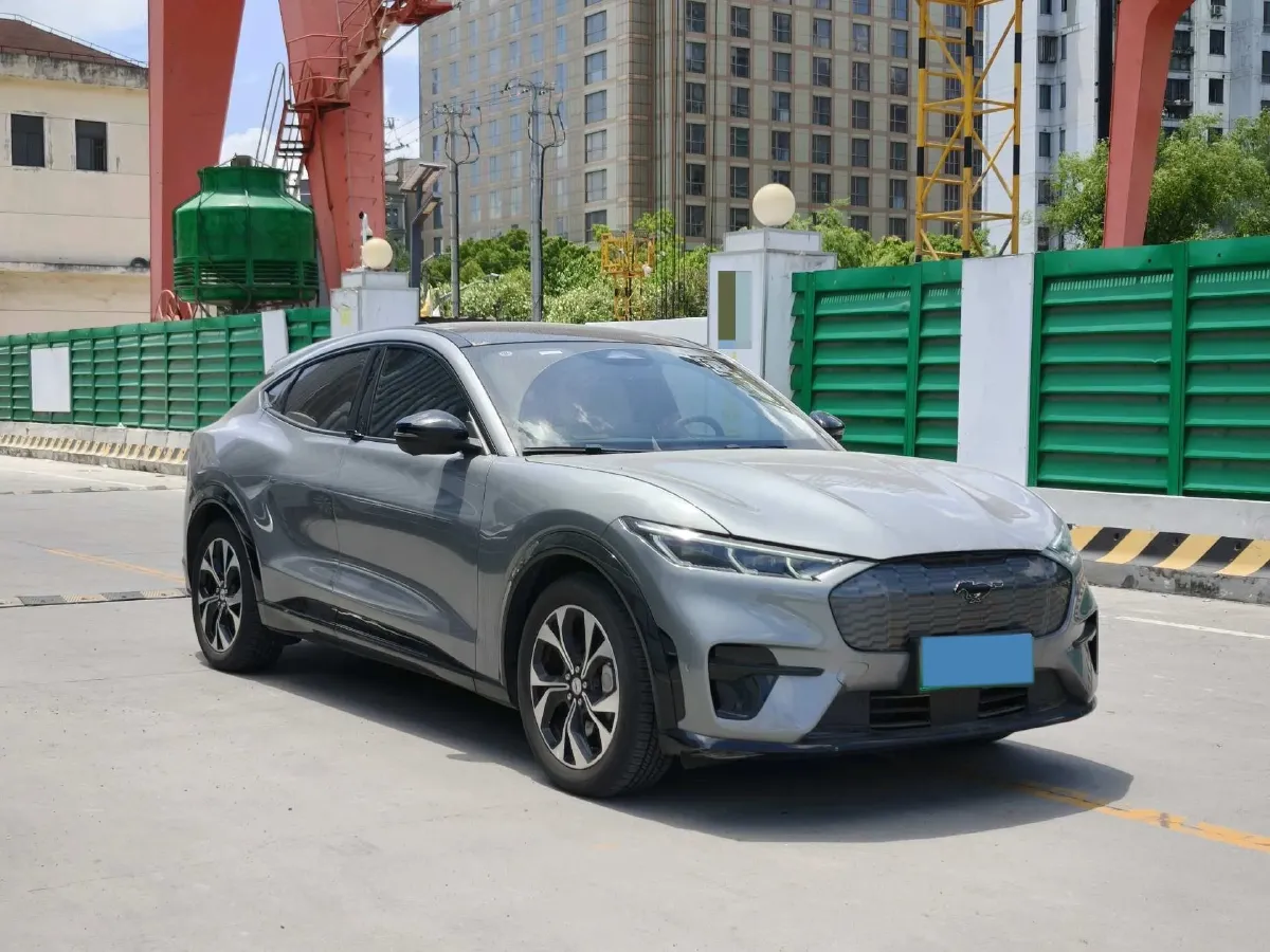 2021 Buick EnvisionPlus 2.0T 237HP L4 9AT,autocango,china used car exporter,china ev exporter,chinese used car exporter,chinese used ev exporter