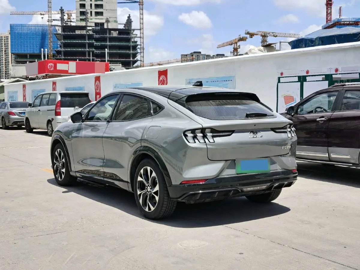 2021 Buick EnvisionPlus 2.0T 237HP L4 9AT,autocango,china used car exporter,china ev exporter,chinese used car exporter,chinese used ev exporter