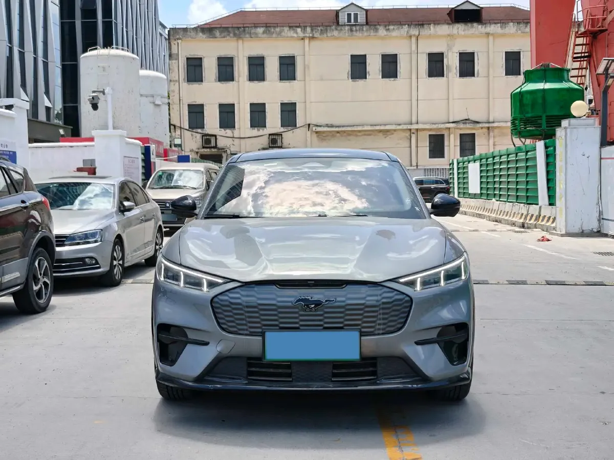2021 Buick EnvisionPlus 2.0T 237HP L4 9AT,autocango,china used car exporter,china ev exporter,chinese used car exporter,chinese used ev exporter