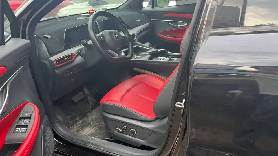 2020 ChangAn UNI-T 1.5T 180HP L4 7DCT,autocango,china used car exporter,china ev exporter,chinese used car exporter,chinese used ev exporter