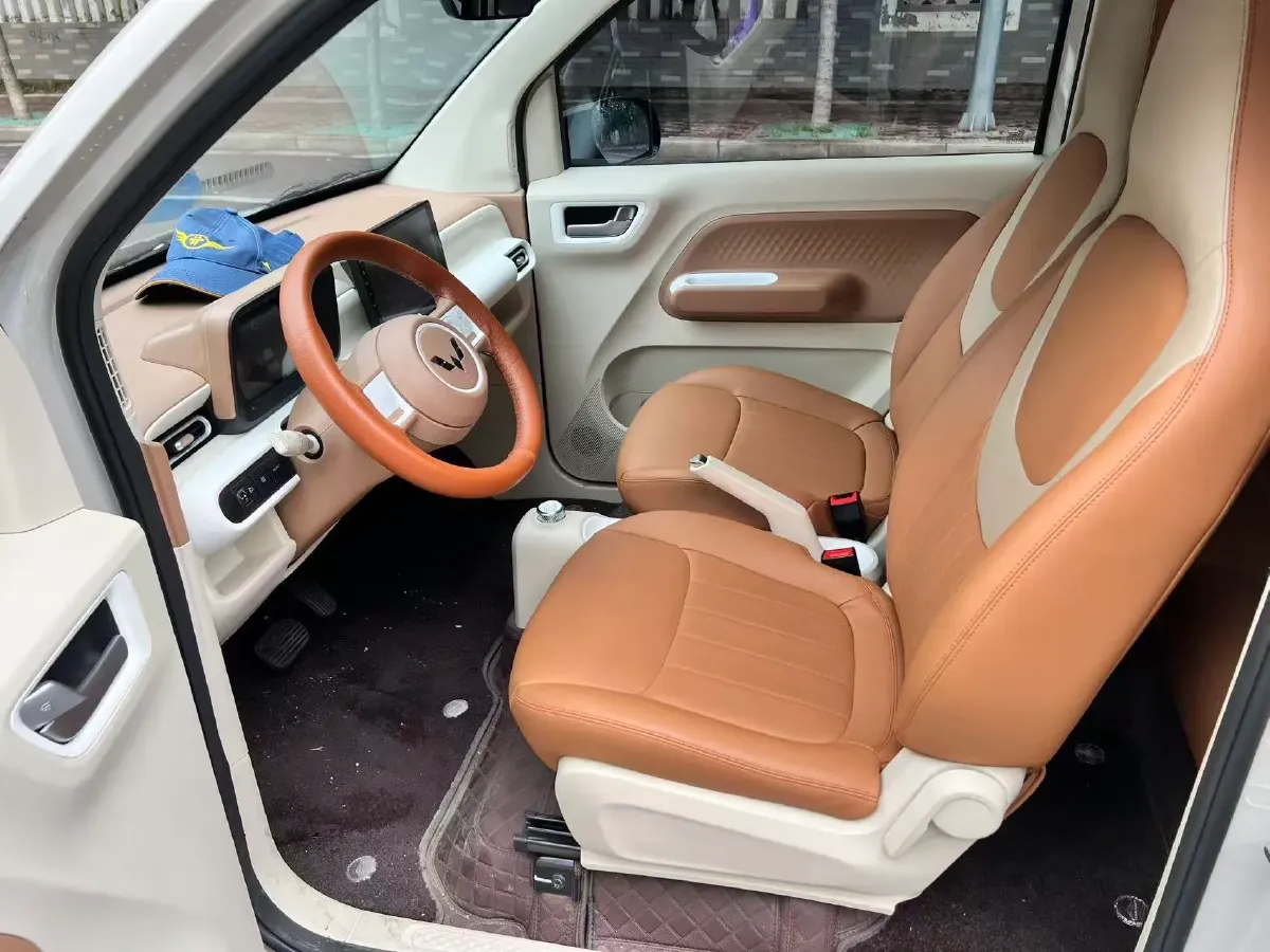 2024 WuLing HongGuang MINI EV BEV 17.3KWH,autocango,china used car exporter,china ev exporter,chinese used car exporter,chinese used ev exporter