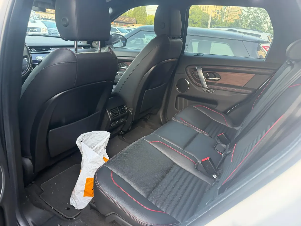 2020 Land Rover Discovery Sport 2.0T 249HP L4 9AT,autocango,china used car exporter,china ev exporter,chinese used car exporter,chinese used ev exporter