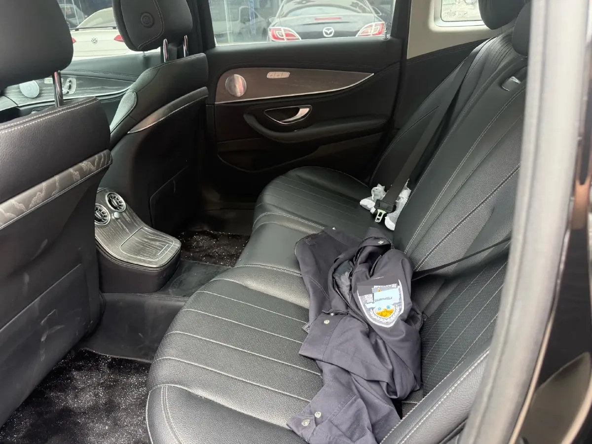 2023 Mercedes-Benz E Class 2.0T 258HP L4 9AT,autocango,china used car exporter,china ev exporter,chinese used car exporter,chinese used ev exporter