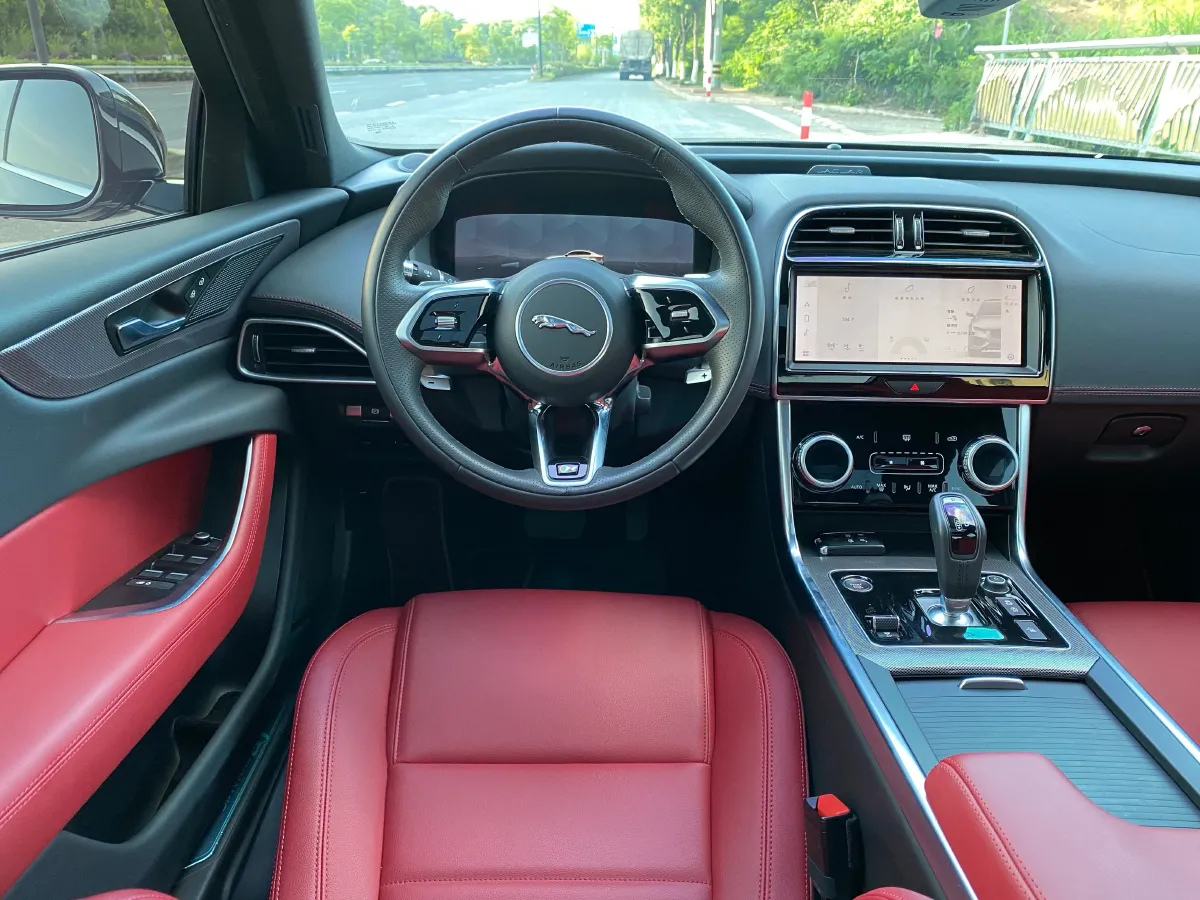 2022 Jaguar XEL 2.0T 250HP L4 8AT,autocango,china used car exporter,china ev exporter,chinese used car exporter,chinese used ev exporter