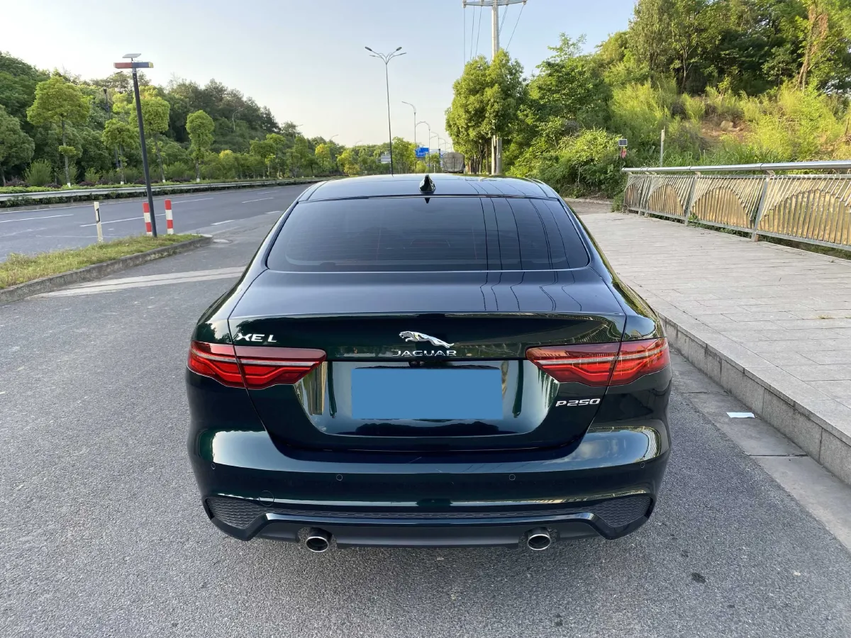 2022 Jaguar XEL 2.0T 250HP L4 8AT,autocango,china used car exporter,china ev exporter,chinese used car exporter,chinese used ev exporter