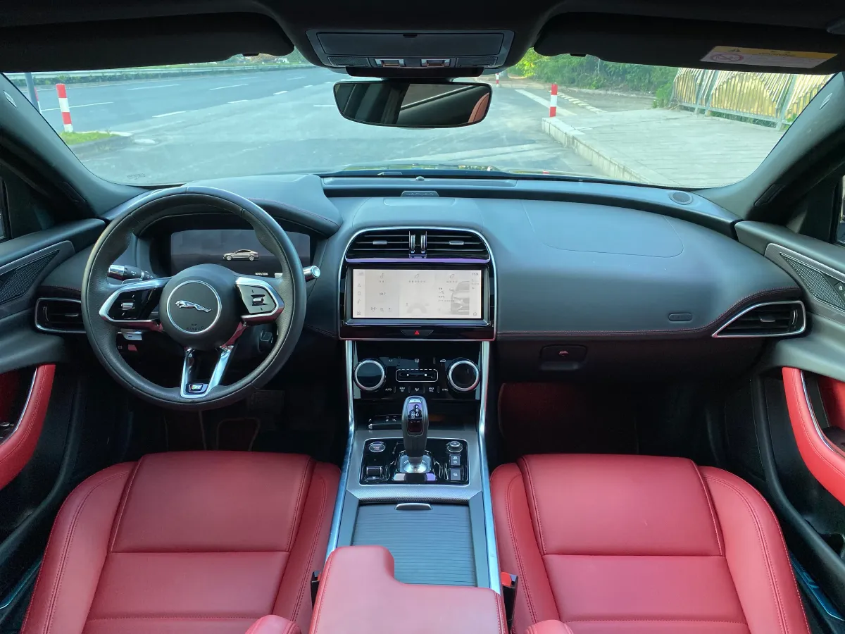 2022 Jaguar XEL 2.0T 250HP L4 8AT,autocango,china used car exporter,china ev exporter,chinese used car exporter,chinese used ev exporter