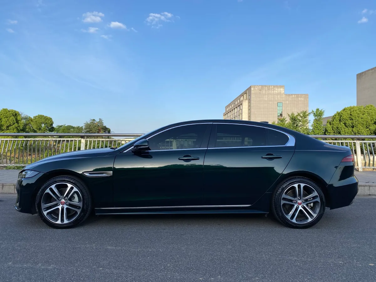 2022 Jaguar XEL 2.0T 250HP L4 8AT,autocango,china used car exporter,china ev exporter,chinese used car exporter,chinese used ev exporter