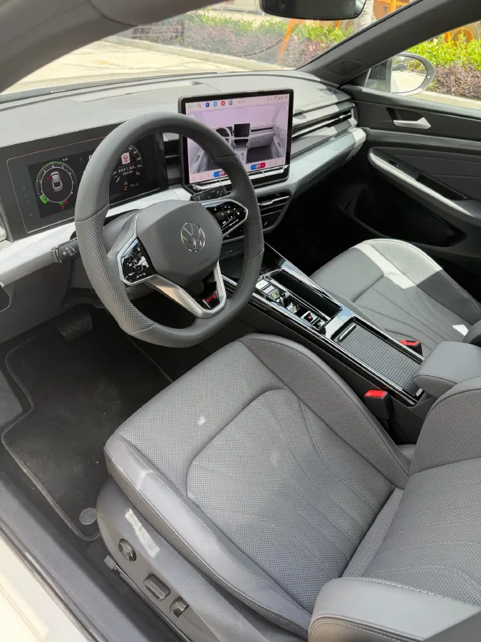 2026 Volkswagen Lamando 2.0T 220HP L4 7DCT,autocango,china used car exporter,china ev exporter,chinese used car exporter,chinese used ev exporter