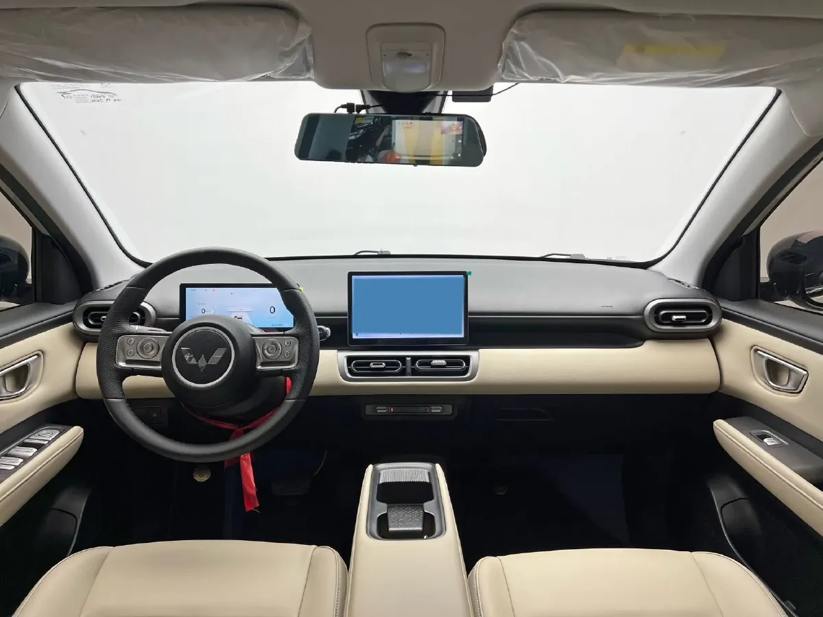 2024 WuLing BinGuoPLUS BEV 37.9KWH,autocango,china used car exporter,china ev exporter,chinese used car exporter,chinese used ev exporter