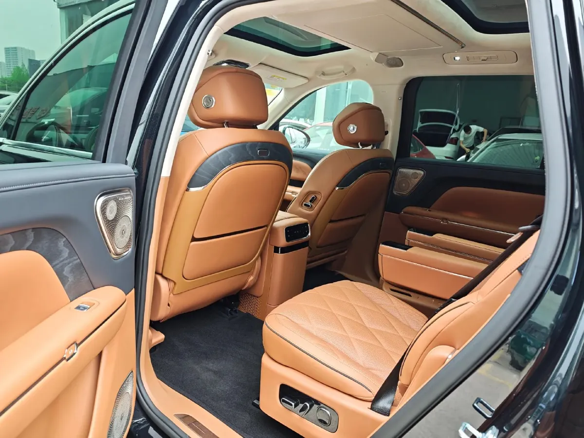 2026 Voyah TaiShan 1.5T 150HP L4 PHEV,autocango,china used car exporter,china ev exporter,chinese used car exporter,chinese used ev exporter