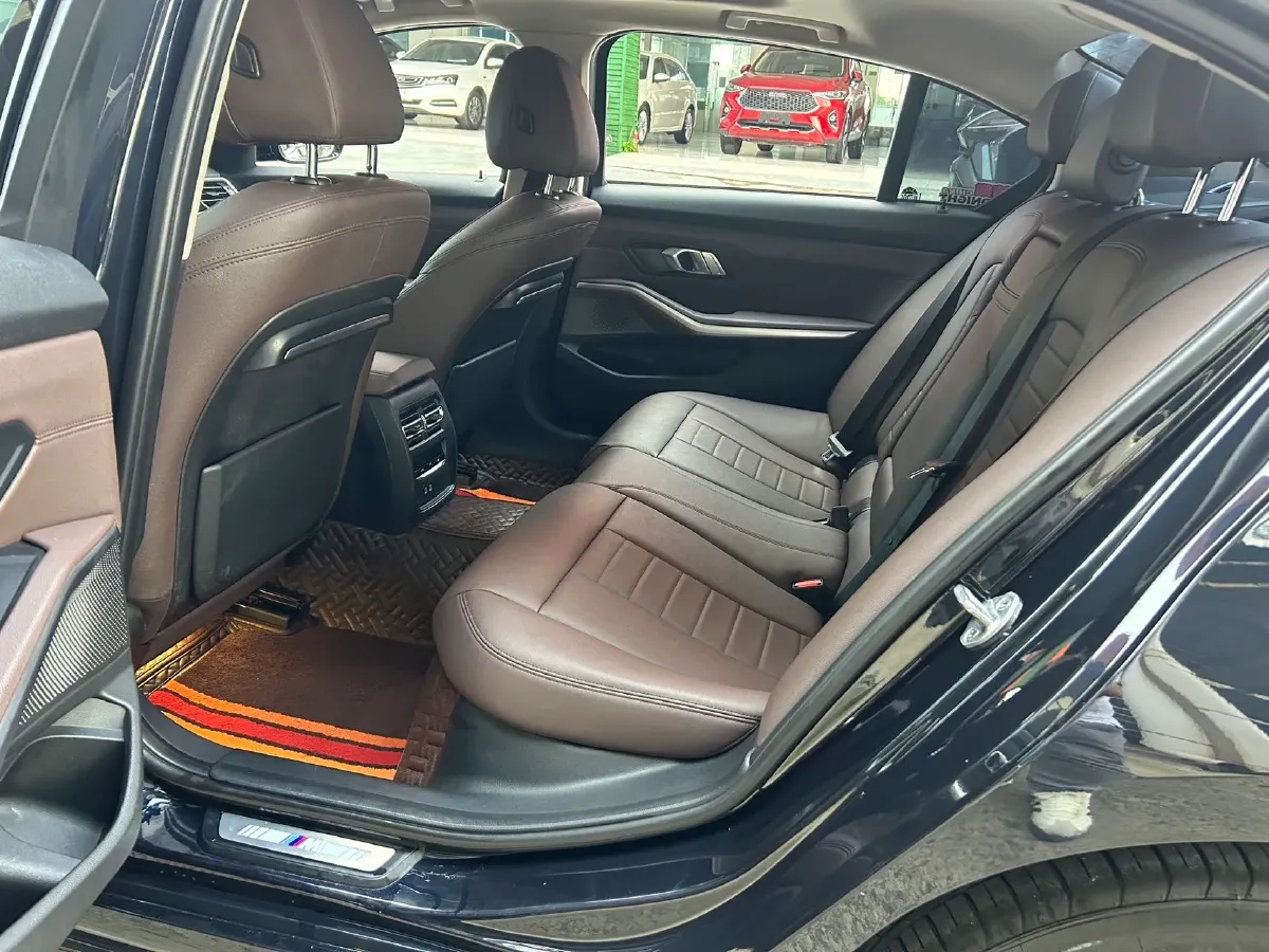 2020 BMW 3 Series 2.0T 156HP L4 8AT,autocango,china used car exporter,china ev exporter,chinese used car exporter,chinese used ev exporter