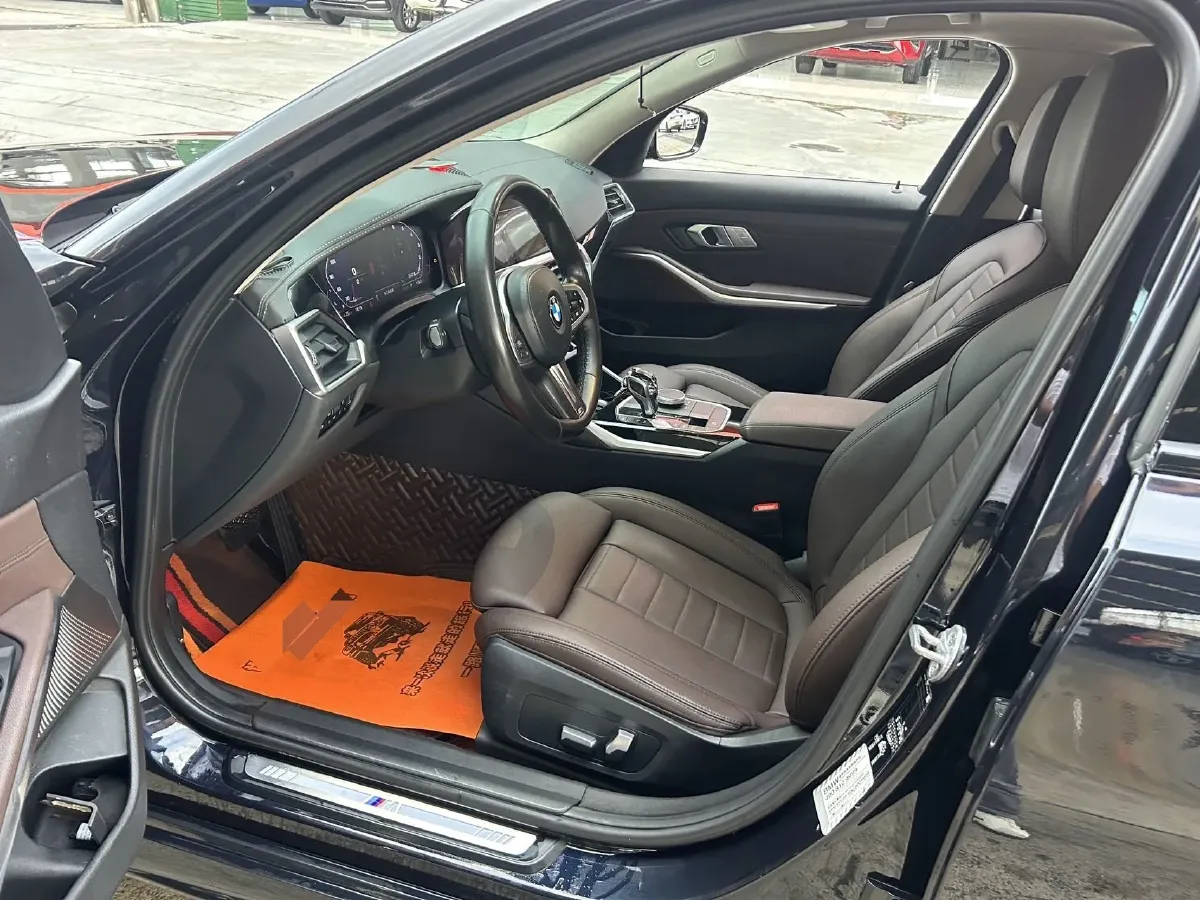 2020 BMW 3 Series 2.0T 156HP L4 8AT,autocango,china used car exporter,china ev exporter,chinese used car exporter,chinese used ev exporter