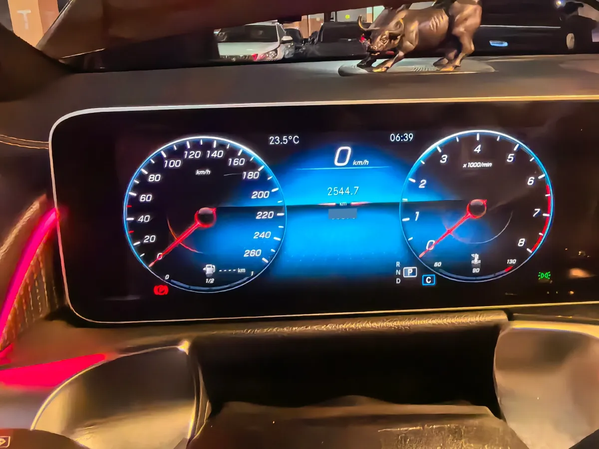 2020 Mercedes-Benz GLB Class 1.3T 163HP L4 7DCT,autocango,china used car exporter,china ev exporter,chinese used car exporter,chinese used ev exporter