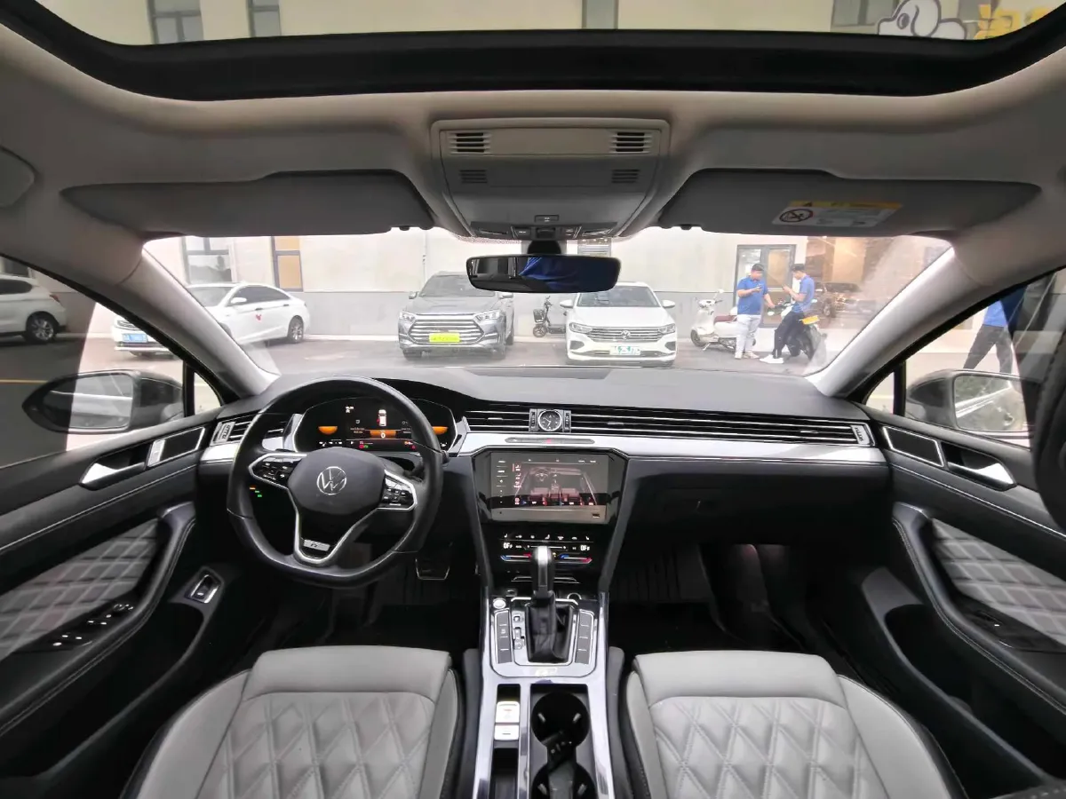 2023 Volkswagen Magotan 2.0T 186HP L4 7DCT,autocango,china used car exporter,china ev exporter,chinese used car exporter,chinese used ev exporter