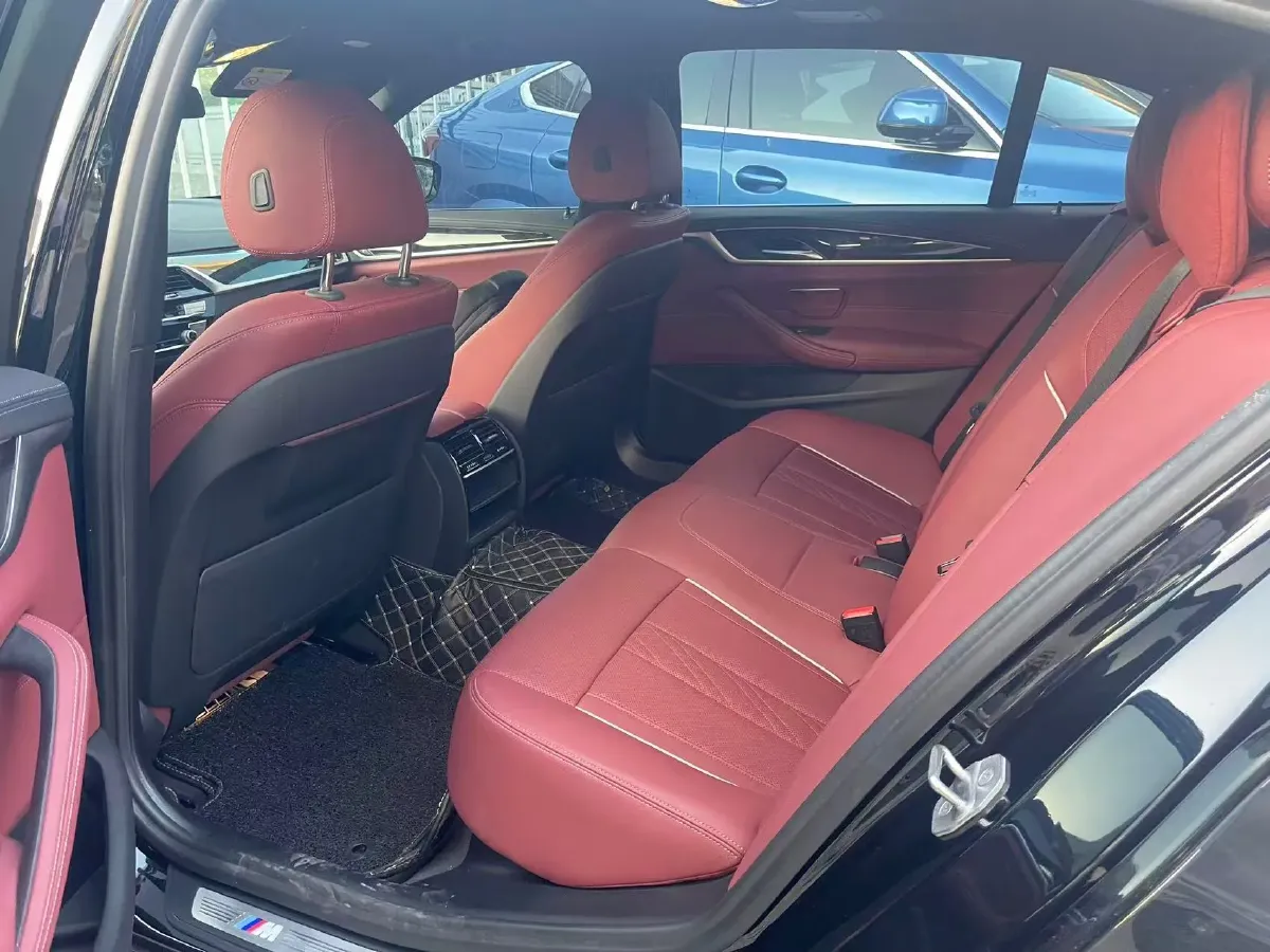 2022 BMW 5 Series 2.0T 184HP L4 8AT,autocango,china used car exporter,china ev exporter,chinese used car exporter,chinese used ev exporter