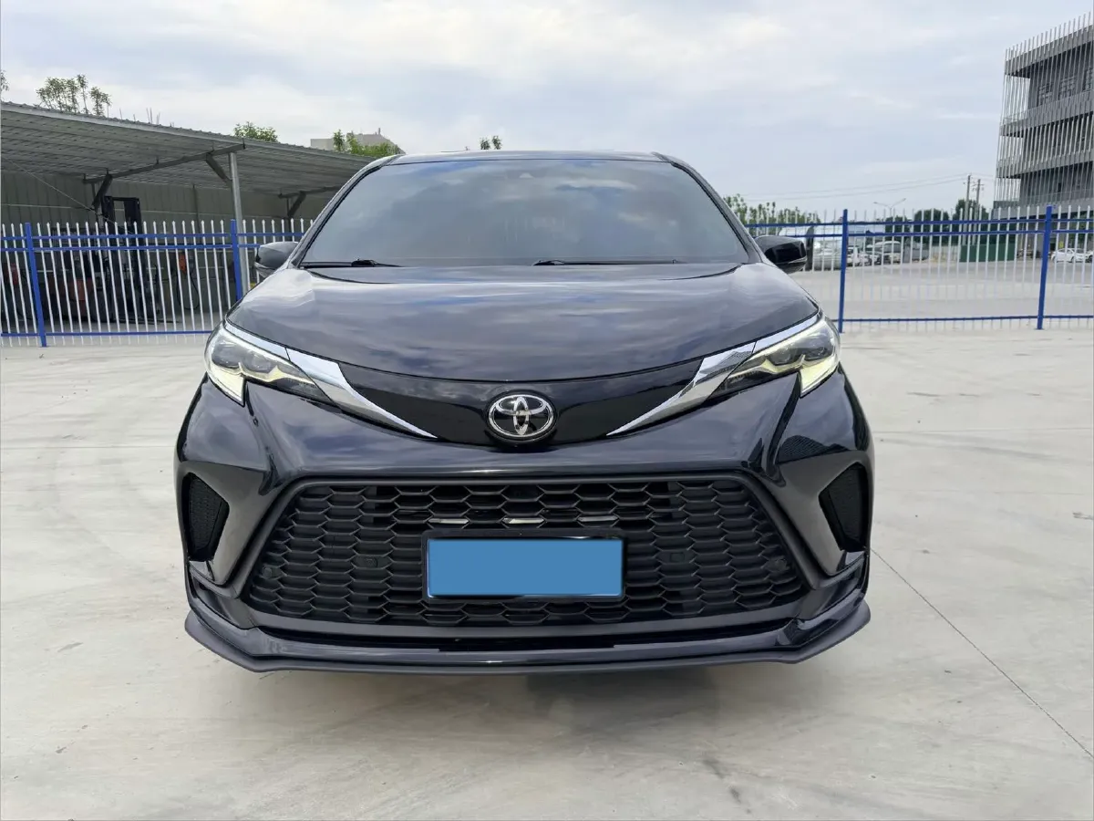 2024 Toyota Granvia 2.5L 189HP L4 E-CVT Hybrid,autocango,china used car exporter,china ev exporter,chinese used car exporter,chinese used ev exporter
