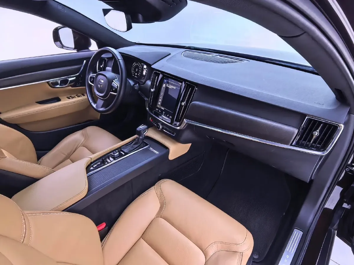 2019 Volvo V90 2.0T 254HP L4 8AT,autocango,china used car exporter,china ev exporter,chinese used car exporter,chinese used ev exporter