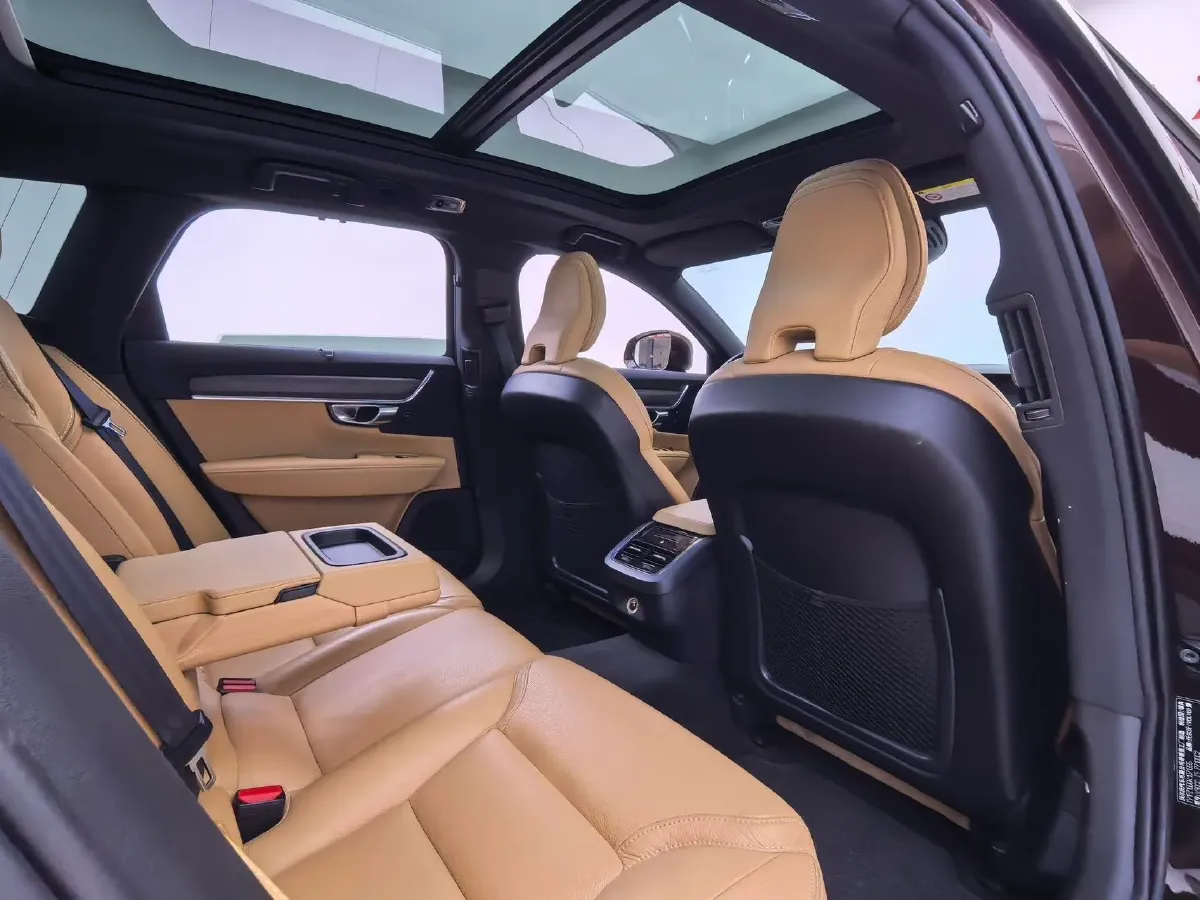 2019 Volvo V90 2.0T 254HP L4 8AT,autocango,china used car exporter,china ev exporter,chinese used car exporter,chinese used ev exporter