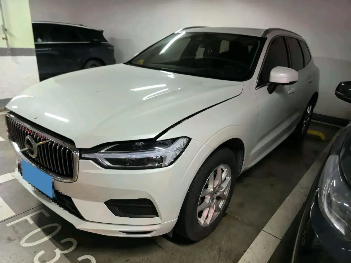 2019 Volvo XC60 2.0T 254HP L4 8AT,autocango,china used car exporter,china ev exporter,chinese used car exporter,chinese used ev exporter