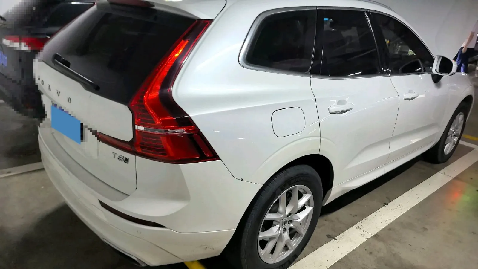 2019 Volvo XC60 2.0T 254HP L4 8AT,autocango,china used car exporter,china ev exporter,chinese used car exporter,chinese used ev exporter
