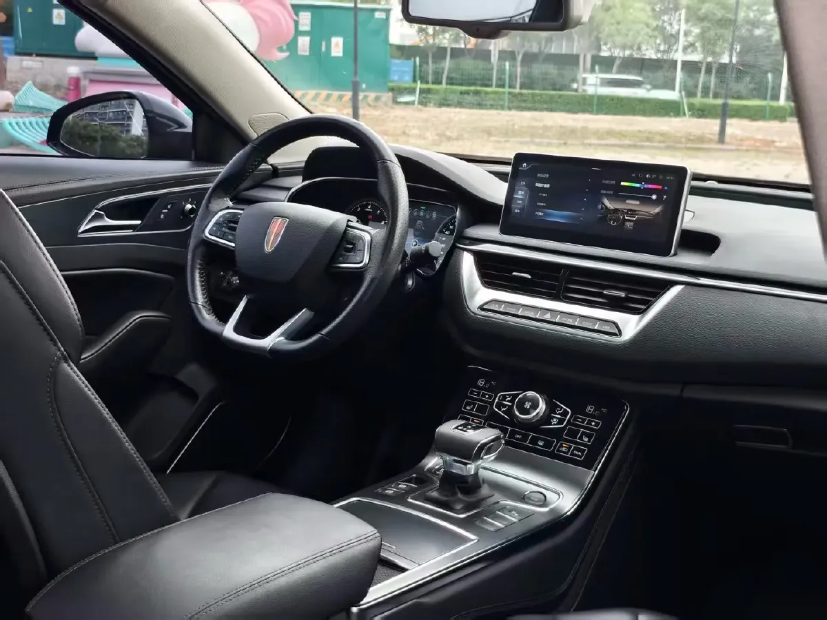 2020 HongQi H5 1.8T 197HP L4 6AT,autocango,china used car exporter,china ev exporter,chinese used car exporter,chinese used ev exporter