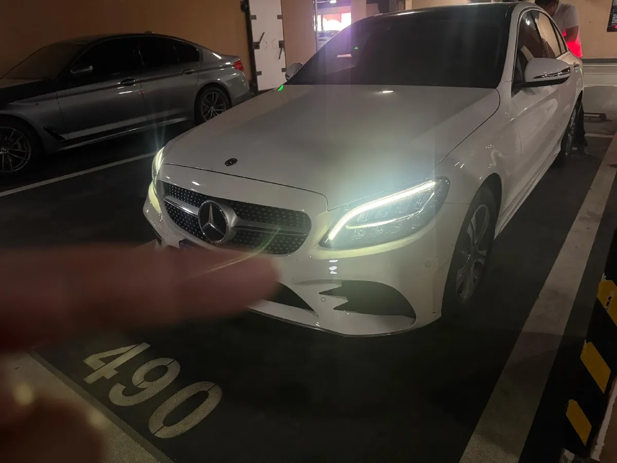 2021 Mercedes-Benz C Class 1.5T 184HP L4 9AT,autocango,china used car exporter,china ev exporter,chinese used car exporter,chinese used ev exporter