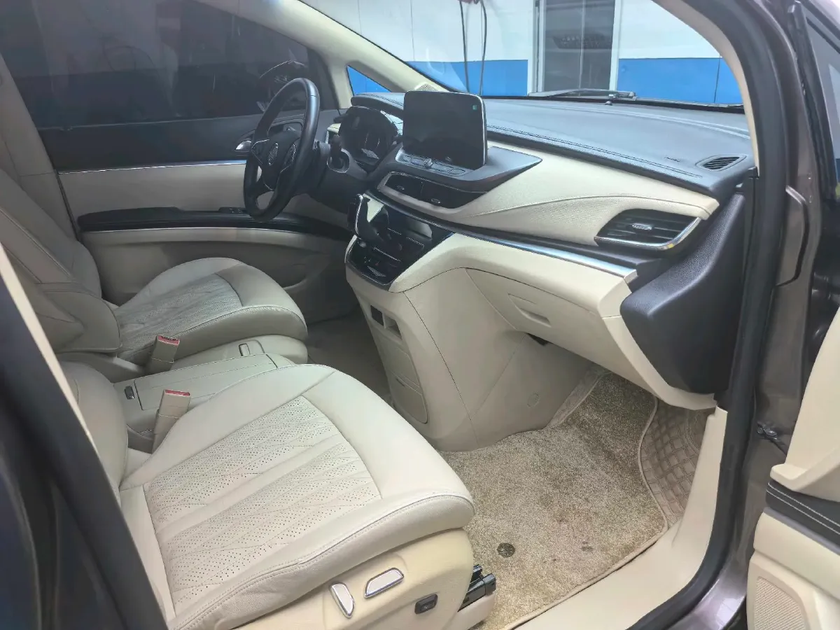 2023 Buick GL8 2.0T 237HP L4 9AT,autocango,china used car exporter,china ev exporter,chinese used car exporter,chinese used ev exporter
