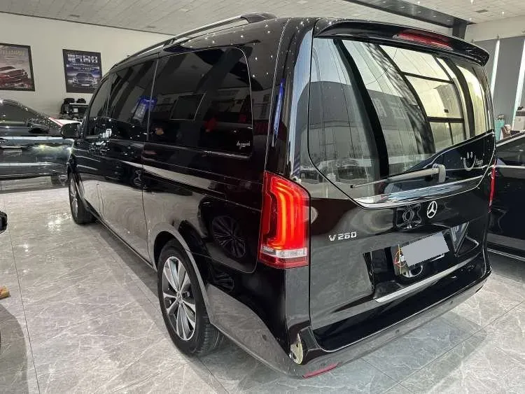 2021 Mercedes-Benz V Class 2.0T 211HP L4 9AT,autocango,china used car exporter,china ev exporter,chinese used car exporter,chinese used ev exporter