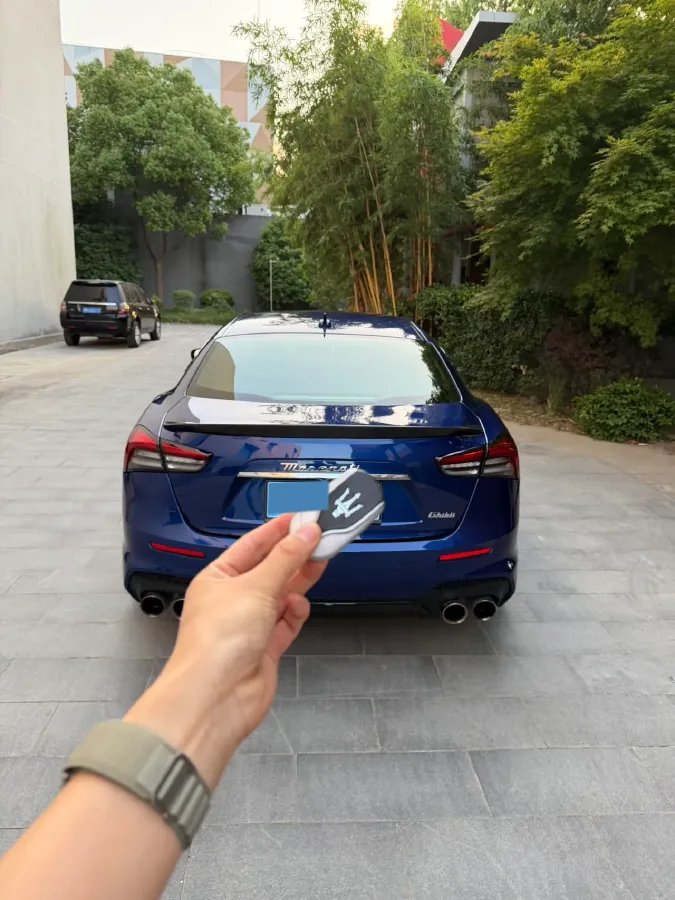 2022 Maserati Ghibli 3.0T 350HP V6 8AT,autocango,china used car exporter,china ev exporter,chinese used car exporter,chinese used ev exporter
