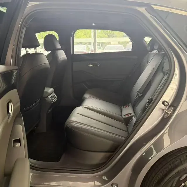 2025 BYD QinL BEV,autocango,china used car exporter,china ev exporter,chinese used car exporter,chinese used ev exporter