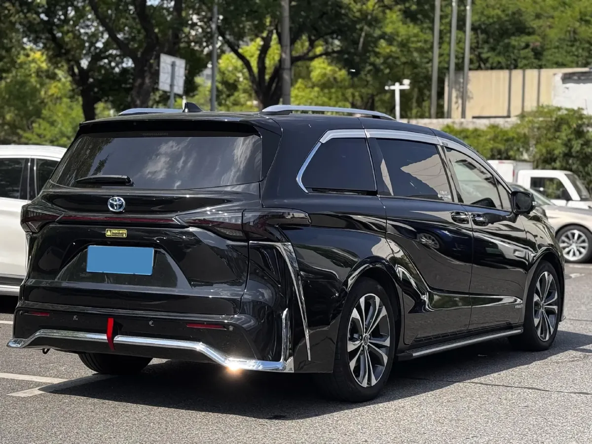 2023 Toyota Granvia 2.5L 189HP L4 E-CVT Hybrid,autocango,china used car exporter,china ev exporter,chinese used car exporter,chinese used ev exporter