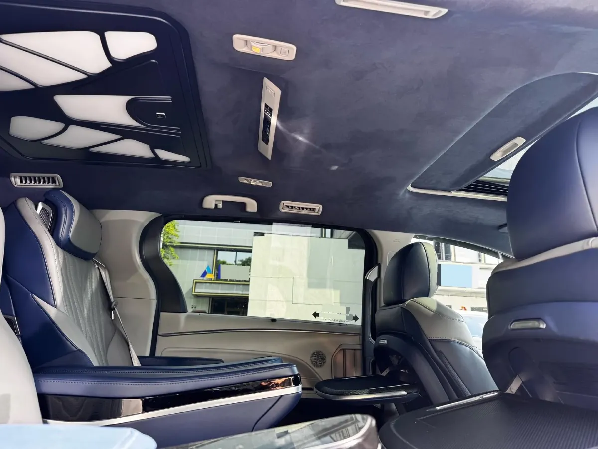 2023 Toyota Granvia 2.5L 189HP L4 E-CVT Hybrid,autocango,china used car exporter,china ev exporter,chinese used car exporter,chinese used ev exporter