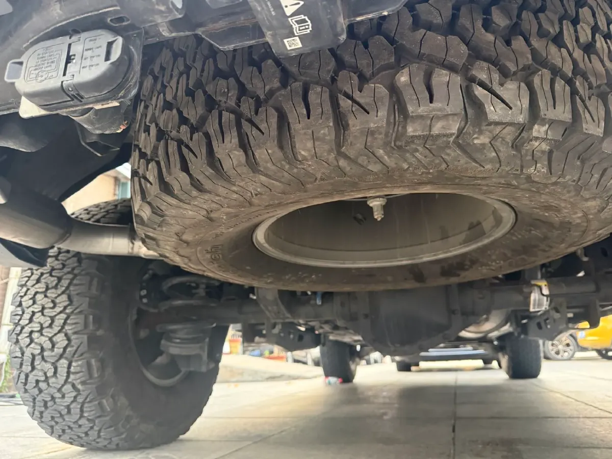 2024 M Hero WarriorM800 1.5T 197HP L4 2AT REEV 65.8KWH,autocango,china used car exporter,china ev exporter,chinese used car exporter,chinese used ev exporter