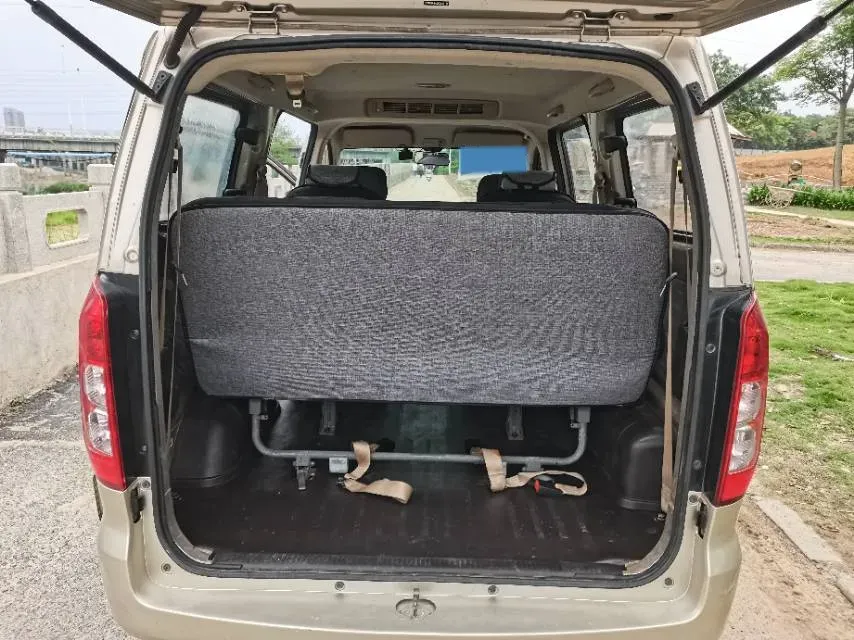 2019 WuLing HongGuang V 1.5L 105HP L4 5MT,autocango,china used car exporter,china ev exporter,chinese used car exporter,chinese used ev exporter