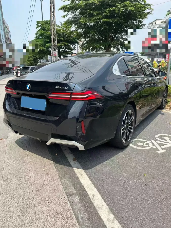 2024 BMW 5 Series 2.0T 258HP L4 8AT,autocango,china used car exporter,china ev exporter,chinese used car exporter,chinese used ev exporter