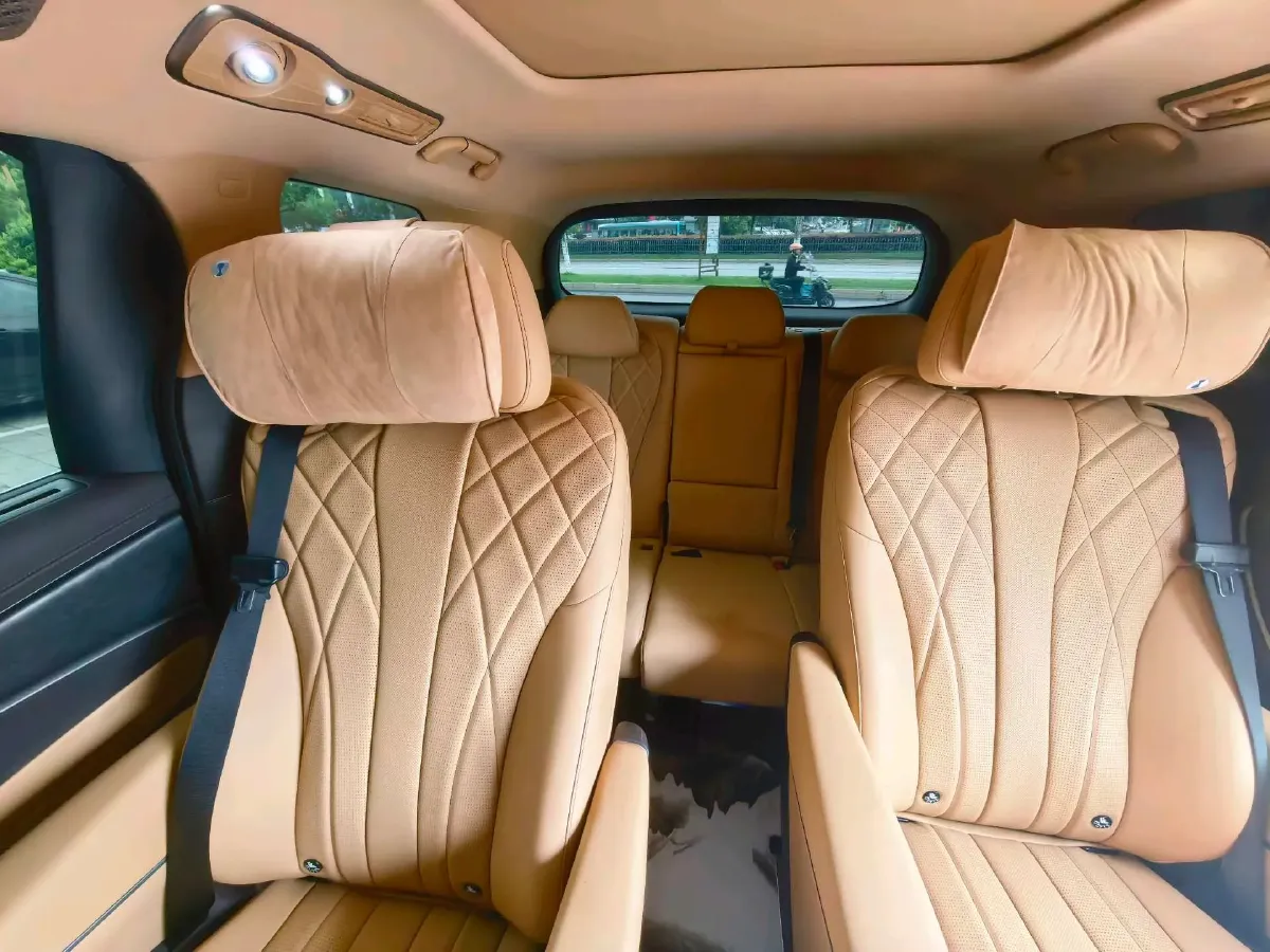 2025 Denza D9 1.5T 156HP L4 E-CVT PHEV 40KWH,autocango,china used car exporter,china ev exporter,chinese used car exporter,chinese used ev exporter