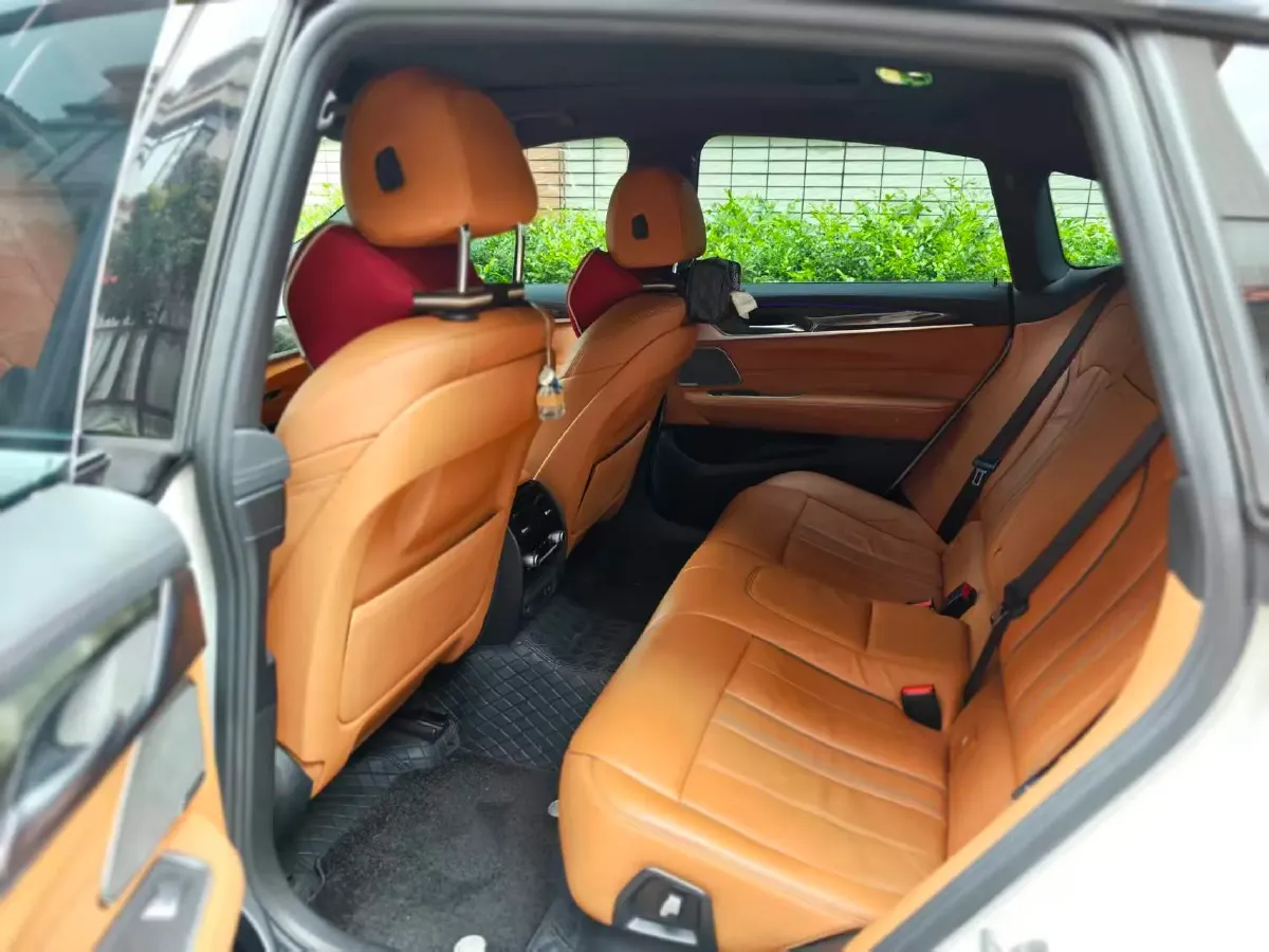 2021 BMW 6 Series GT 2.0T 258HP L4 8AT,autocango,china used car exporter,china ev exporter,chinese used car exporter,chinese used ev exporter
