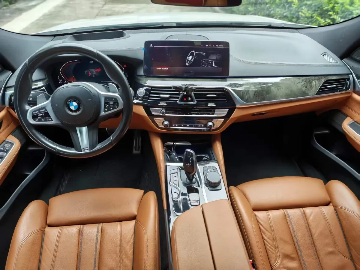 2021 BMW 6 Series GT 2.0T 258HP L4 8AT,autocango,china used car exporter,china ev exporter,chinese used car exporter,chinese used ev exporter