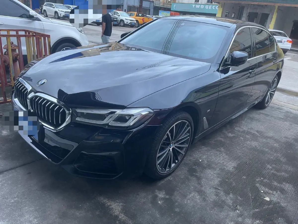 2023 BMW 5 Series 2.0T 245HP L4 8AT,autocango,china used car exporter,china ev exporter,chinese used car exporter,chinese used ev exporter