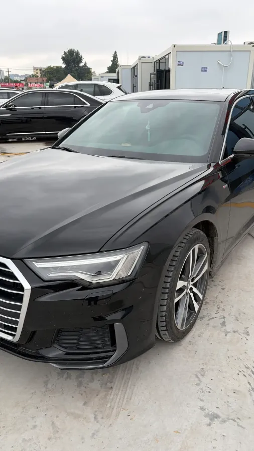 2021 Audi A6L 2.0T 190HP L4 7DCT,autocango,china used car exporter,china ev exporter,chinese used car exporter,chinese used ev exporter