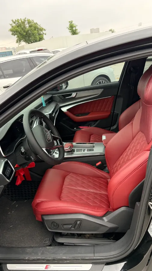 2021 Audi A6L 2.0T 190HP L4 7DCT,autocango,china used car exporter,china ev exporter,chinese used car exporter,chinese used ev exporter