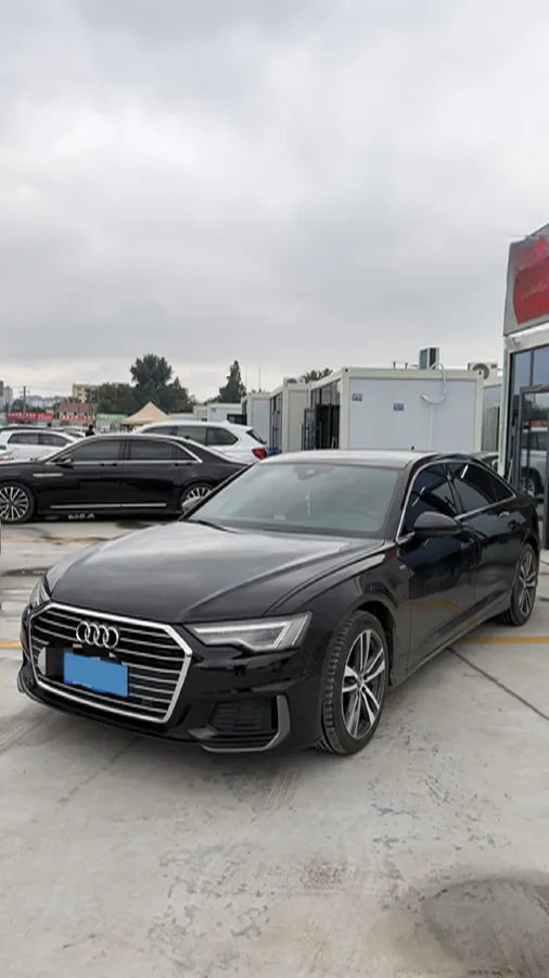 2021 Audi A6L 2.0T 190HP L4 7DCT,autocango,china used car exporter,china ev exporter,chinese used car exporter,chinese used ev exporter